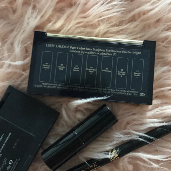 Estee Lauder make up palette - Picture 3 of 3